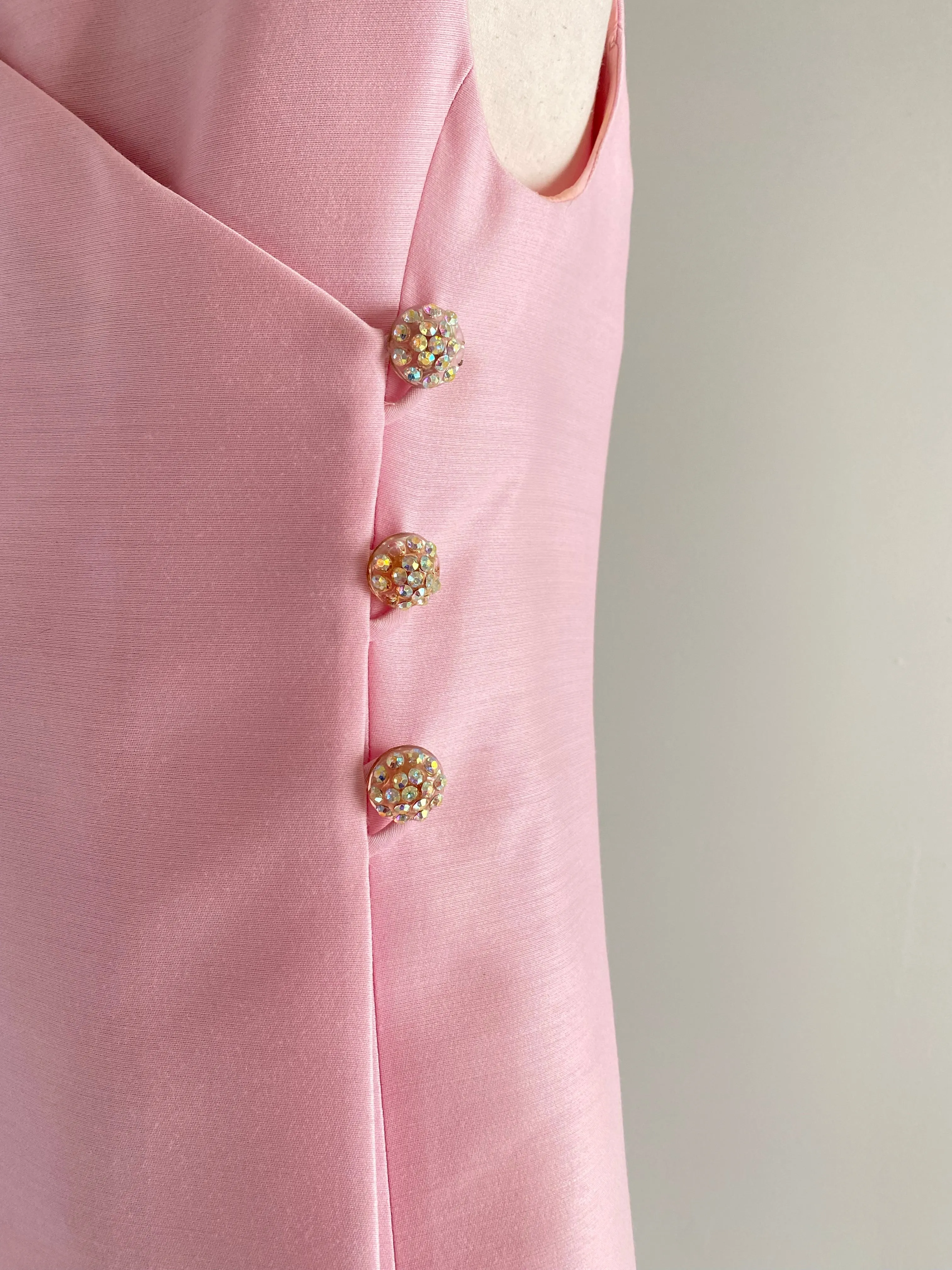 Darling 1960's Pink Silk Shift Dress With Bow and Buttons / Small